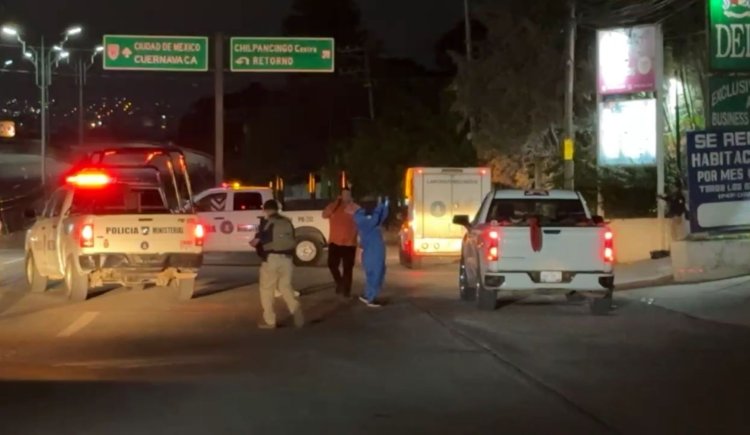 Encuentran 11 cuerpos en una camioneta abandonada en Chilpancingo