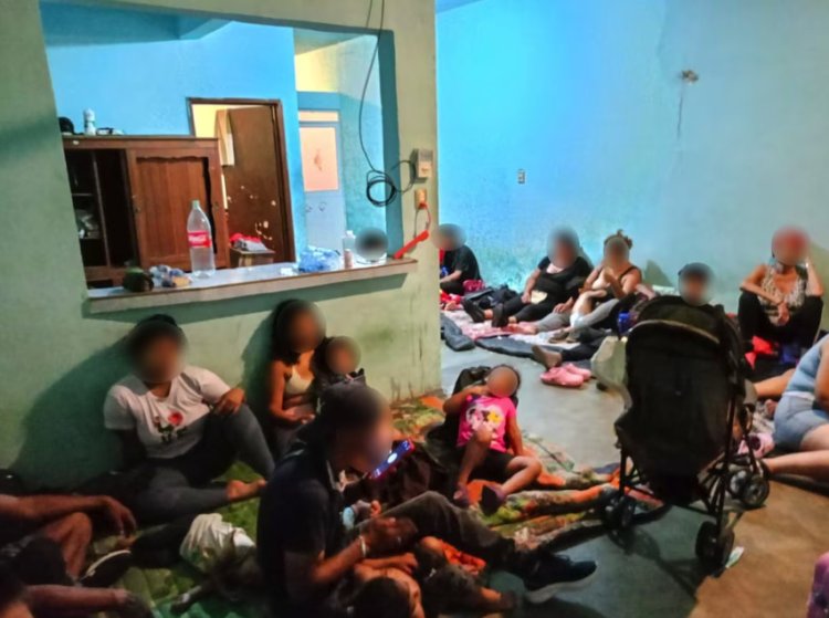 Encuentran a más de 70 migrantes que tenían en una vivienda en Oaxaca