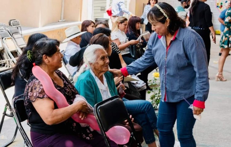 Pueblo de San Andrés Mixquic ratifica a Azucena Flores como coordinadora territorial