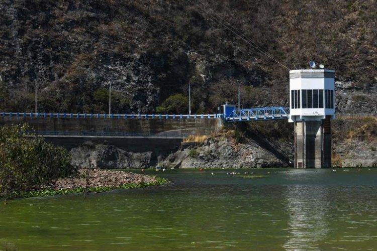 Alerta rápido descenso del nivel del Sistema Cutzamala; pierde más de 6 millones de metros cúbicos de agua