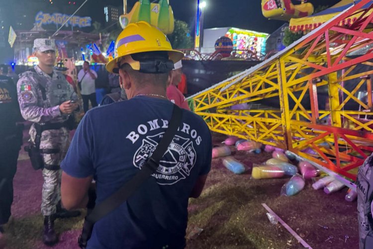 Colapsa juego mecánico en feria de Acapulco; hay dos personas lesionadas