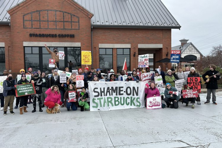 Huelga de Starbucks en EEUU se extiende a más de 300 sucursales al no llegar a un acuerdo con la empresa