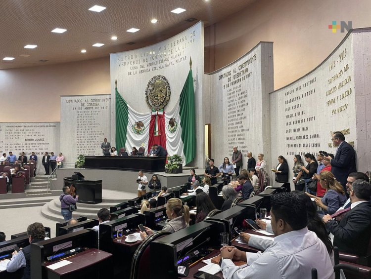 Revelan en auditoría compra de 50 tabletas en el Congreso del Estado de Veracruz por 7 millones de pesos.