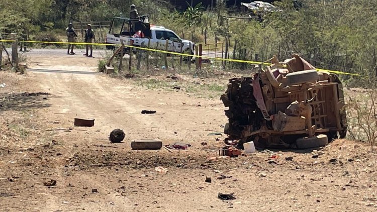 Pierden la vida dos militares mientras desactivaban bombas en Michoacán