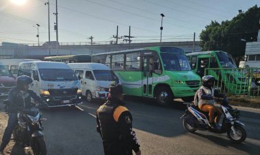 Transportistas cancelan bloqueos, pero realizan movilizaciones rumbo al zócalo capitalino