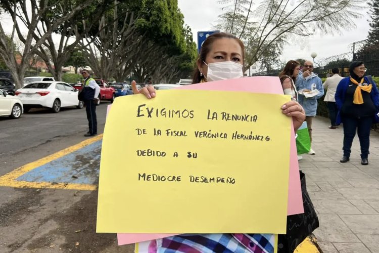 Colectivo de desaparecidos piden destitución de fiscal general de Veracruz