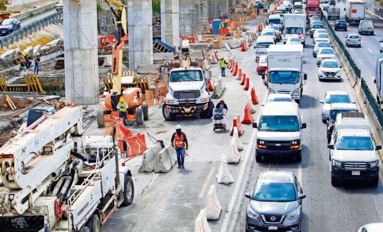 Anuncian cierre de varias carreteras por bloqueos de transportistas del Edomex