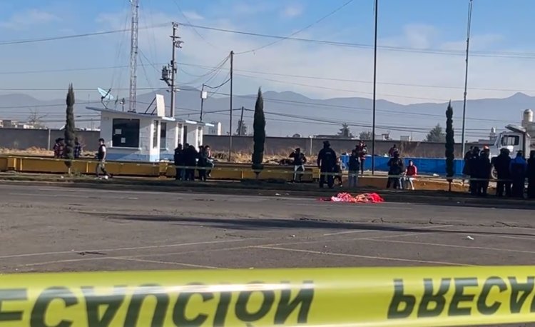 Mujer joven muere en Central de Abasto de Toluca luego de ser atropellada