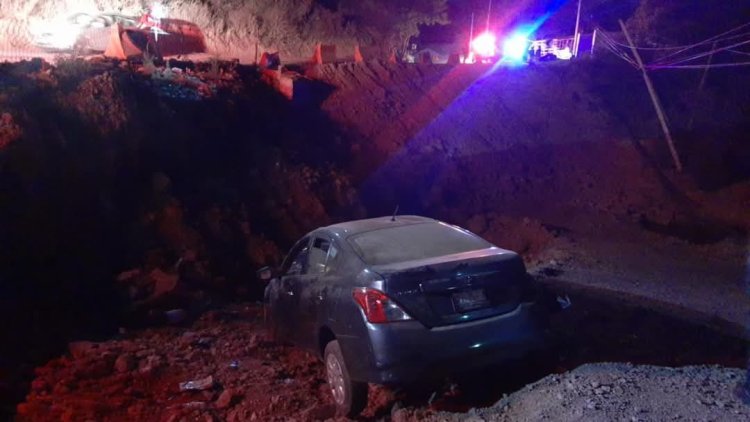 Socavón en Tenancingo ha ocasionado seis accidentes; denuncian ciudadanos