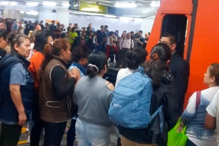 Muere mujer que se arrojó al paso del tren en el Metro Guerrero