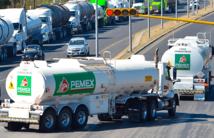 Exportaciones de Pemex alcanza su peor cifra en 35 años