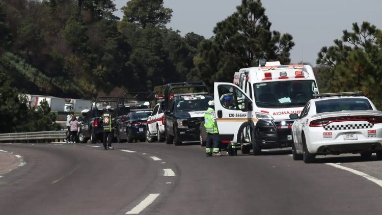 Luego de 12 horas reabren autopista México-Puebla tras accidente vial