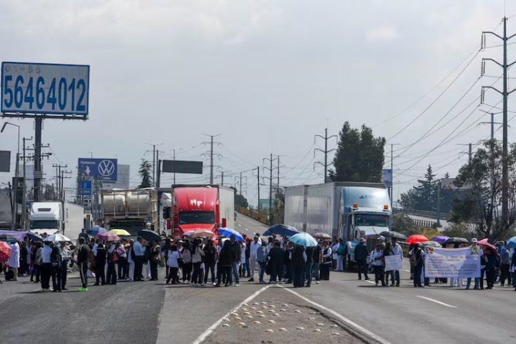 Transportistas realizan nuevos bloqueos en el Edomex en vialidades que conectan a la CDMX