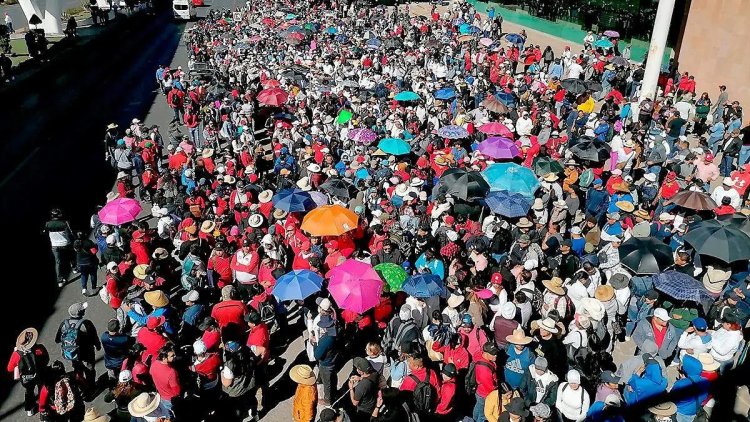 Protestan más de 30 mil docentes en Zacatecas; se unen organizaciones y campesinos