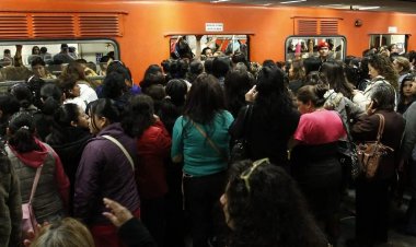 Noche de caos en la CDMX por fallas en líneas 8 y 9 de Metro