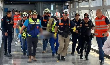 Rescatan a sujeto que se arrojó a las vías del Metro San Antonio Abad de la Línea 2