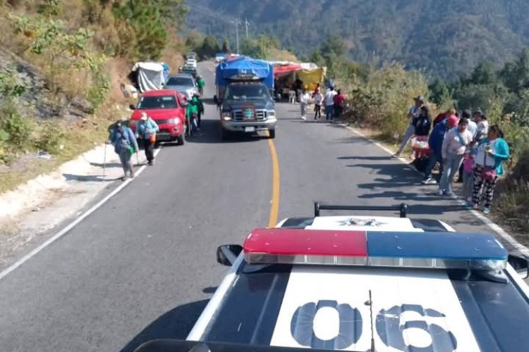 Camioneta se queda sin frenos y arrolla a peregrinos que se dirigían a Santuario del Señor de Chalma
