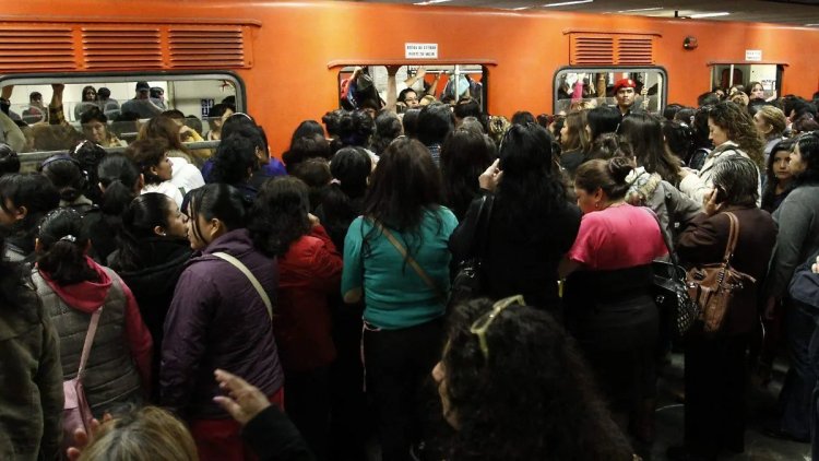 Noche de caos en la CDMX por fallas en líneas 8 y 9 de Metro