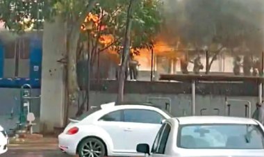 Tren Ligero se incendia al sur de la CDMX y desalojan a usuarios