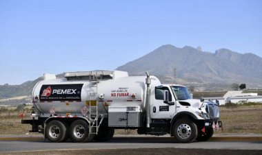 DEA revela que principal medio de financiamiento de cárteles sería robo de combustible a Pemex