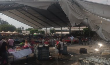 Continúan tres personas hospitalizadas por colapso de carpa en Nezahualcóyotl