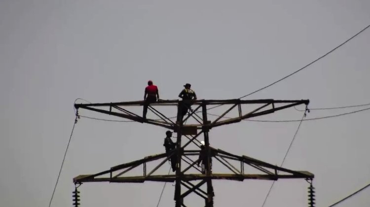 Rescatan a sujeto que intentó atentar contra su vida en los límites de Chimalhuacán y Nezahualcóyotl