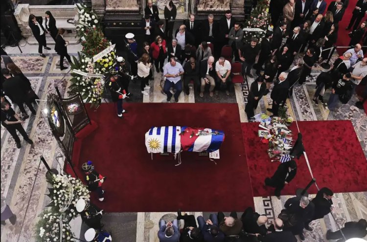 Acuden líderes al funeral de José Mujica en Montevideo