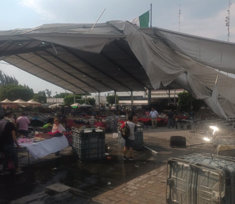 Continúan tres personas hospitalizadas por colapso de carpa en Nezahualcóyotl