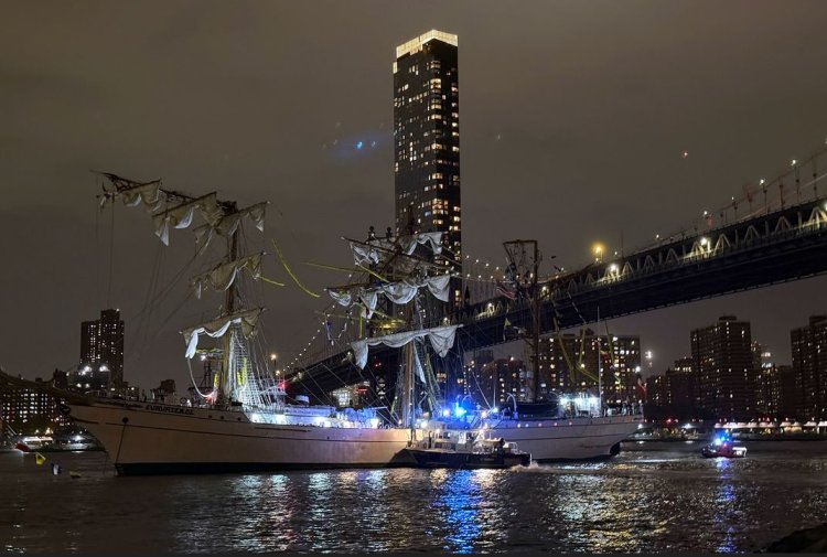 Un piloto estadounidense, el conductor del buque Cuauhtémoc durante accidente