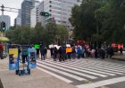 Trabajadores de Cultura bloquean Paseo de la Reforma en ambos sentidos