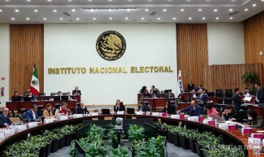Multan a Morena con 21 millones de pesos por gastos en precampaña
