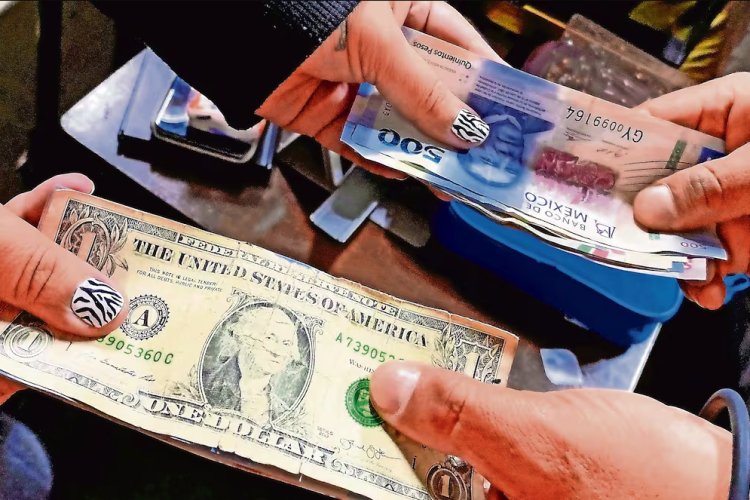 Banco de México reporta caída en el envío de remesas de EEUU
