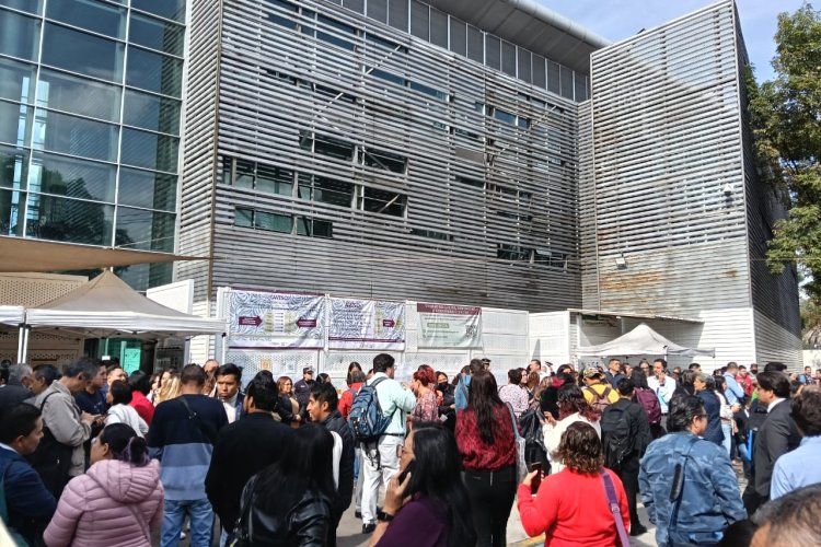 Trabajadores de la JFCA en Azcapotzalco piden se respeten sus derechos laborales