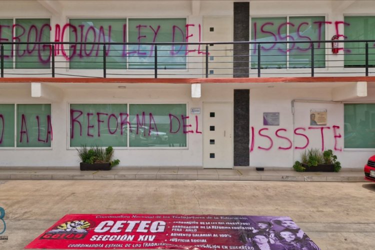 Se repliega la CETEG y regresan a clases; continuará su lucha en las aulas y en las calles