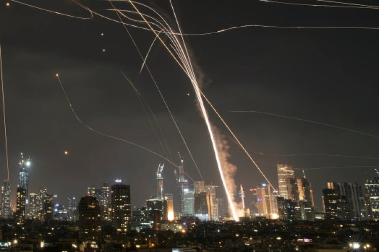 Irán ataca instalaciones militares y bases aéreas de Israel