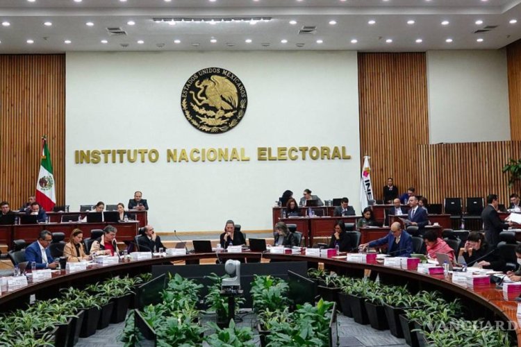 Multan a Morena con 21 millones de pesos por gastos en precampaña