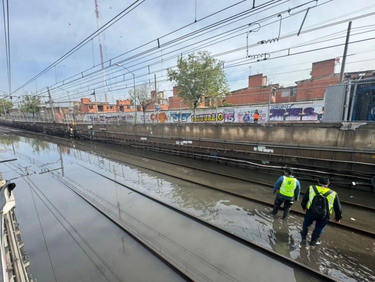 Línea A del Metro reabre tras más de 12 horas cerrada por inundaciones