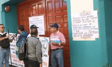 Maestros veracruzanos exigen el pago de Fondo de Beneficios, llevan cuatro años esperándolo