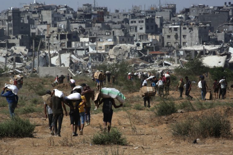 Ataque en Gaza deja más de 50 muertos y 600 heridos; se encontraban recogiendo ayuda humanitaria