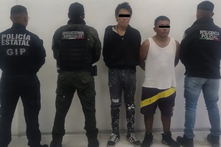 Detienen en Chimalhuacán a sujetos presuntamente responsables de robar un carro