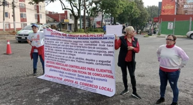 Comerciantes de la zona de Araucarias en Veracruz sufren pérdidas económicas por cierre de calle