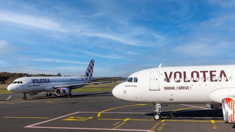 Muere hombre succionado por motor de un avión en aeropuerto de Italia