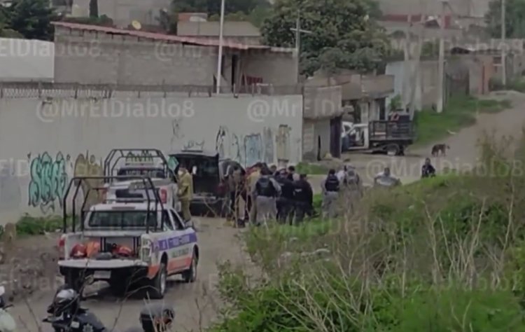 Encuentran encobijado con tiro de gracia en una zanja en Valle de Chalco