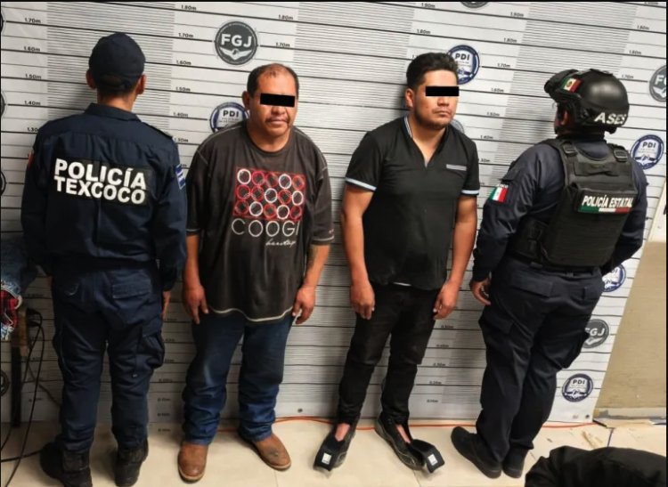 Detienen en Texcoco a sujetos que llevaban secuestrado a un hombre en una camioneta
