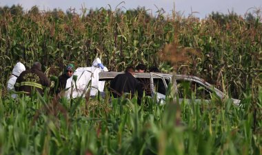 Encuentran cuerpo sin vida al interior de un carro calcinado en Toluca