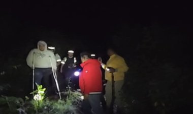 Roban vehículo a familia en autopista Orizaba-Puebla; caminan ocho kilómetros para solicitar ayuda