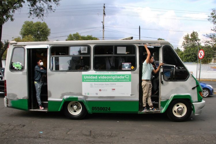 Suspenden más de 700 unidades de transporte público en CDMX por irregularidades