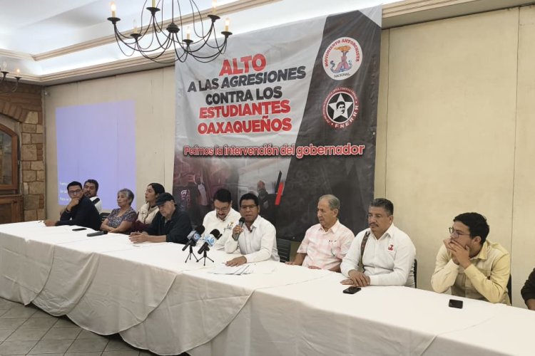 Exigen alto a la represión contra estudiantes oaxaqueños