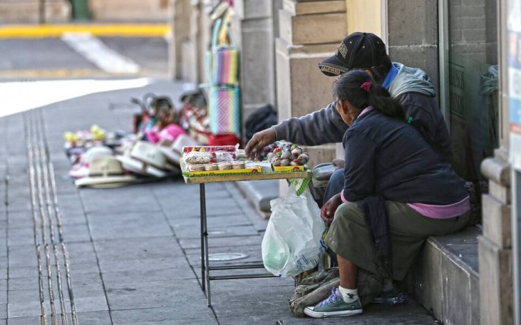 Aumentó pobreza por ingresos, según INEGI