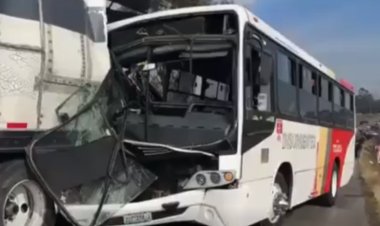 Pasajeros denuncian asalto en camión de Toluca